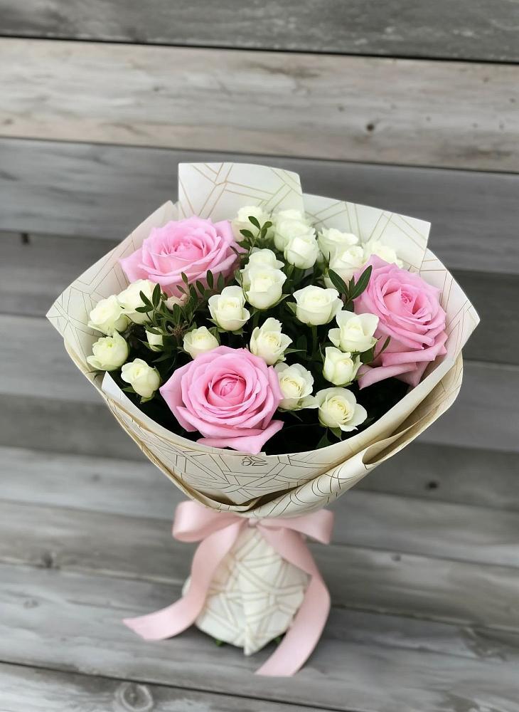 Букет цветов из: Розы в Серково