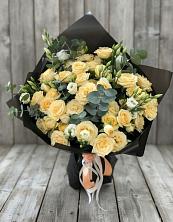 Букет цветов из:  Розы и Лизиантусы в Серково