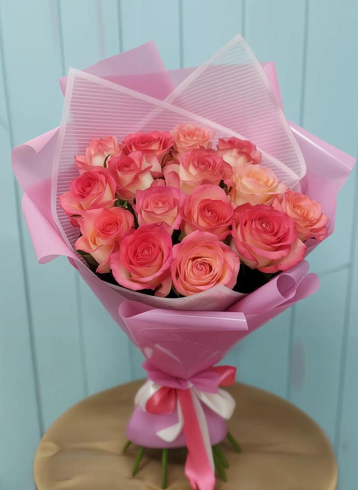 Букет 15 Розовых роз Равель в Серково