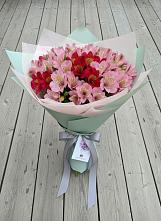 Букет цветов из:  Альстромерии в Серково