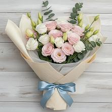 Букет цветов из:  Лизиантусы в Серково