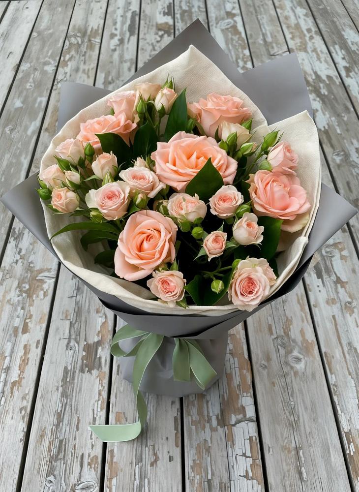 Букет цветов из: Розы в Серково