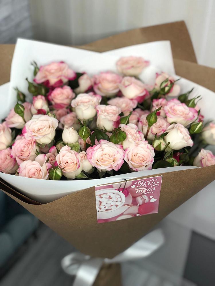 Букет цветов из: Розы в Серково