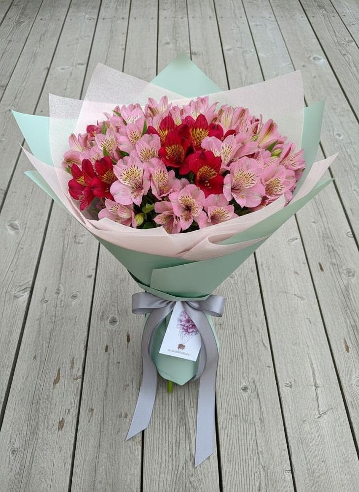 Букет цветов из: Альстромерии в Серково