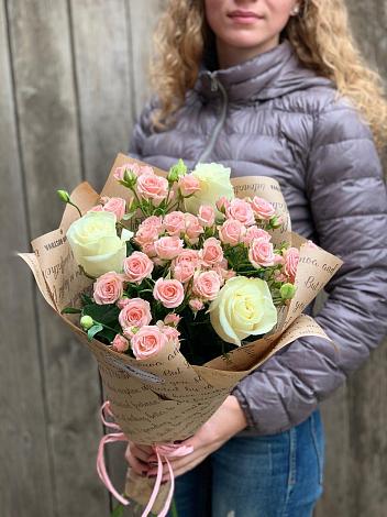 Букет цветов из: Розы в Серково