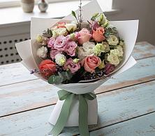 Букет цветов из:  Розы, Лизиантусы и Гвоздики в Серково