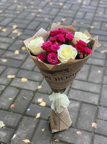 Букет цветов из: Розы в Серково