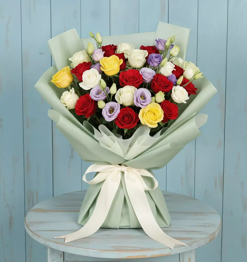 Букет цветов из: Розы в Серково