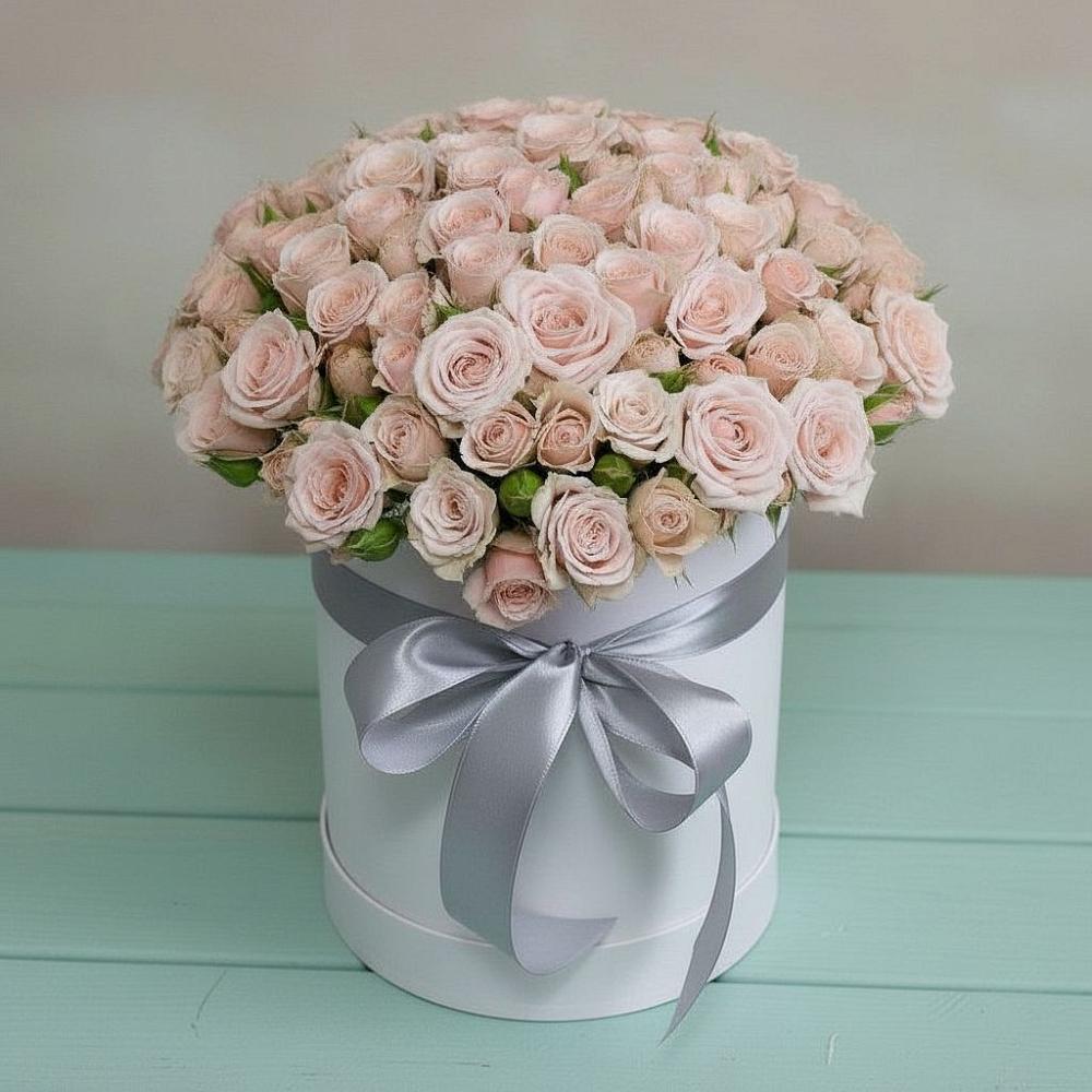 Цветочная композиция из Розы в шляпной коробке в Серково