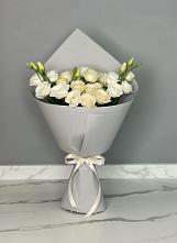 Букет цветов из:  Розы и Лизиантусы в Серково